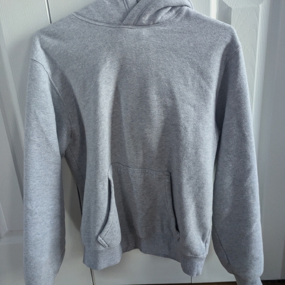 Aritzia Grey Sweater - Picture 2 of 4